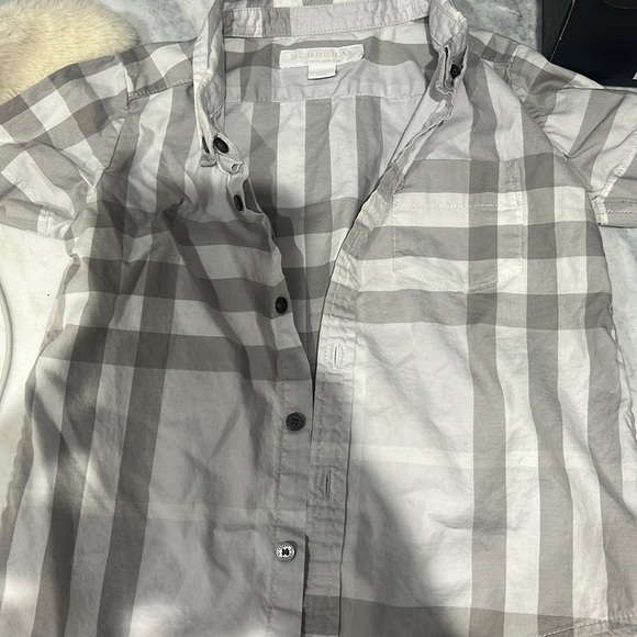 Burberry shirt sleeve button up - Picture 1 of 3